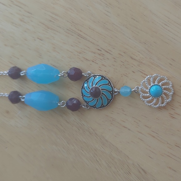 Necklace - Picture 2 of 3